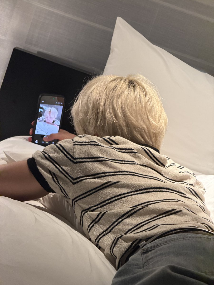 xikers_official's tweet photo. [#현우] 울 귀엽진 않지만 멋진 헌터야 생일 너무 축하하고 앞으로는 좀 형한테 잘 좀 하고 맨날 형 영어 못한다고 놀리지 말거라 그래 생일 축하한다
#xikers #싸이커스 https://t.co/7wDJUcvyiW