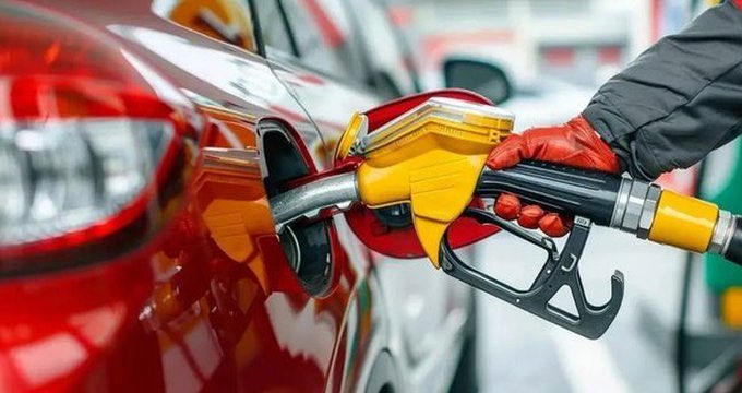 egedecevirme's tweet photo. ⛽ Salı gününden itibaren mazotun litre fiyatına 4,95 liralık indirim bekleniyor. https://t.co/AFmM1EiFiF
