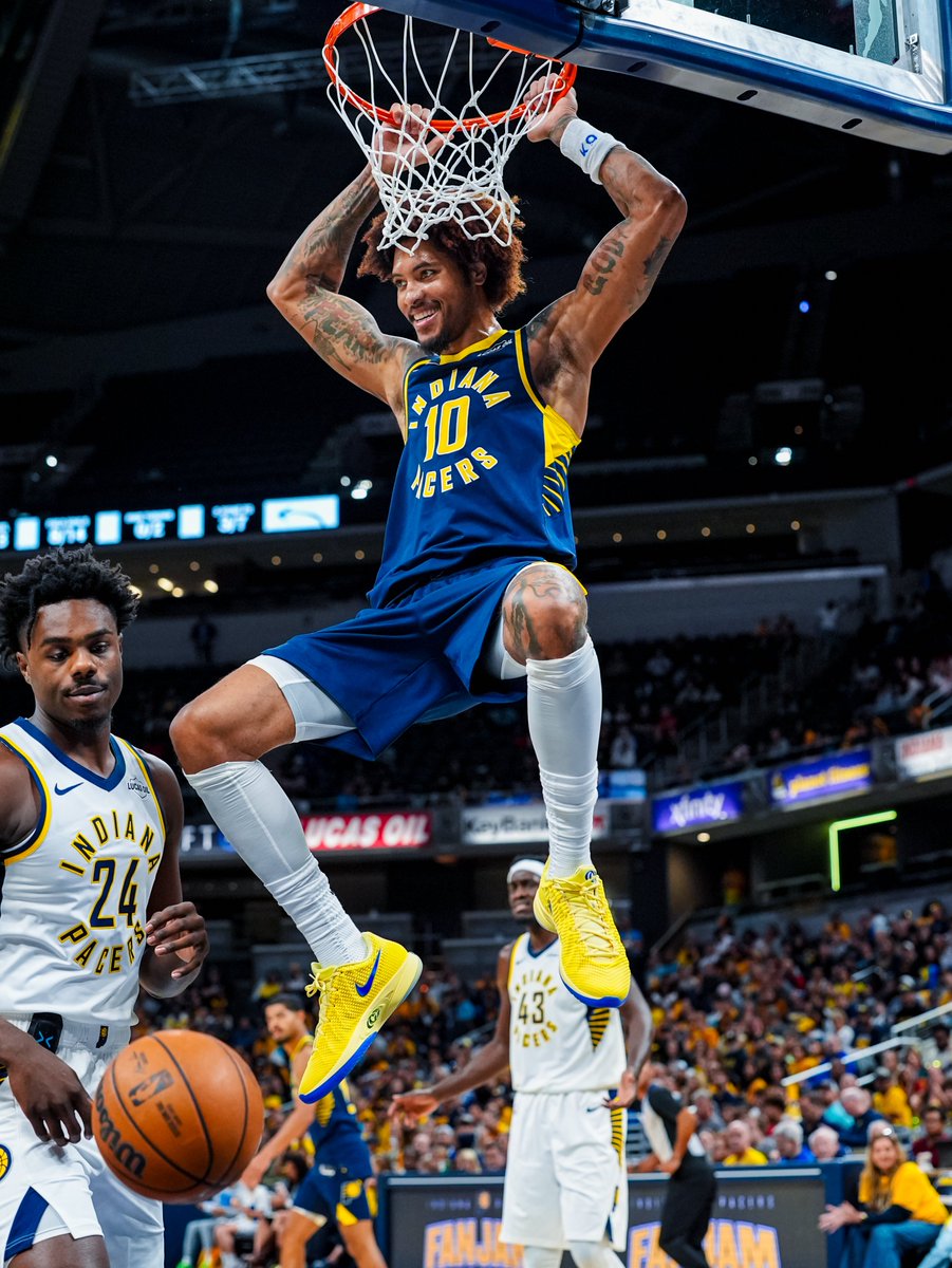 Pacers's tweet photo. 17 points in 10 minutes for Kelly Oubre Jr. 😈 https://t.co/QnJBtCasRD