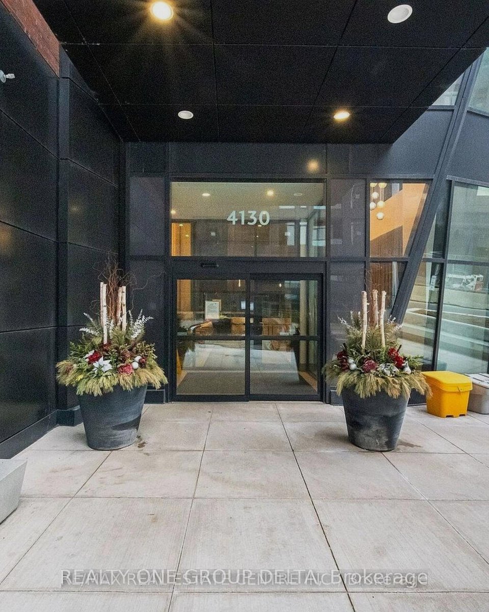 Ravrealty's tweet photo. Live in style at 4130 Parkside Village Dr #502, Mississauga, 1-bed+den, terrace, parking, amenities, near Square One. $449,900. https://t.co/haMvVmm8TY