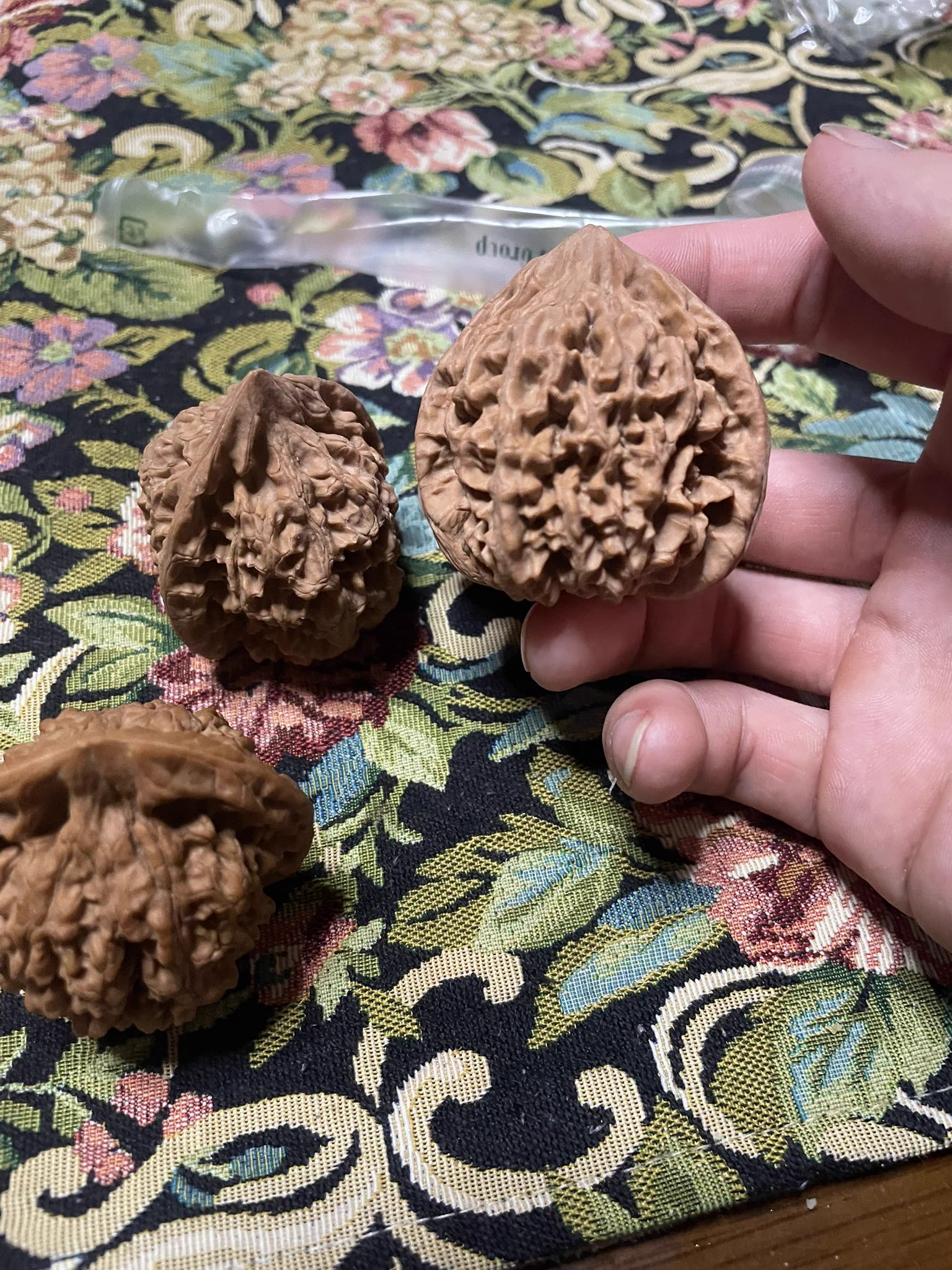 文玩堂：原桩・鳳凰台 文玩胡桃（精品） こんな感じww ＃文玩胡桃 / X