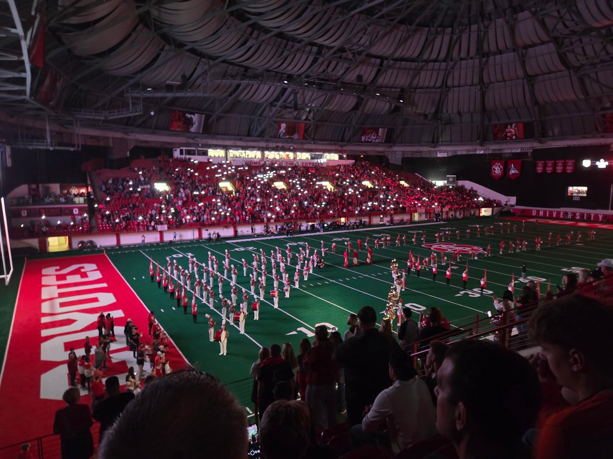Fischer2028's tweet photo. I had a great time in Vermillion yesterday, got to see the Yotes in action and a win over Indiana State! Thank you @CoachParling and @Thompson22Mason for having me out! 

@Coach__Buck__ @Coach_TMorrison @JacksonHS_FB @JHSIndians_FB @JPRockMO @Coach_Callis @SDCoyotesFB https://t.co/IU1Zcf578z