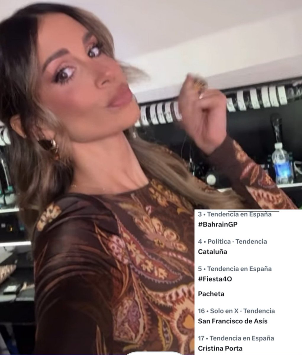 Mariajo55198678's tweet photo. Lo de la presentadora esta tarde ,con la colaboradora Cristina Porta .
Ha sido un ataque sin ningún motivo ,ni causa.
Estoy flipando e indignada. Emma se ha tirado a la yugular de Cris,nada más verla .
Estamos contigo Cristina ,aquí tienes nuestro apoyo .
#TeamPorta🤍.
#Fiesta4O. https://t.co/jS9rxlbhAf