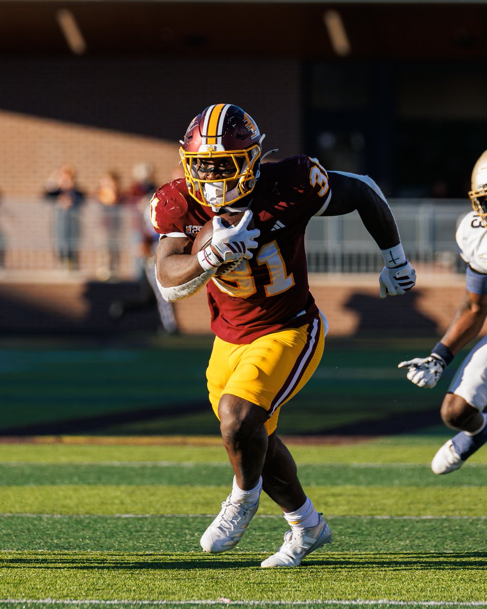 CMU_Football's tweet photo. House Call @JaydenClerveau1

#FireUpChips https://t.co/6JN8Lcap8I