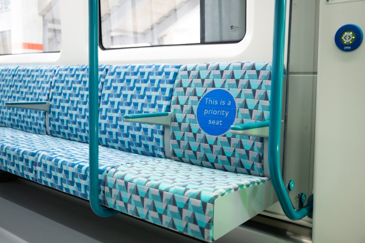 MayorofLondon's tweet photo. New DLR trains have been in service for the past month.

With spacious walk-through carriages, live travel info and air conditioning, these state-of-the-art trains are transforming travel in South and East London. https://t.co/SWC9ABwAst