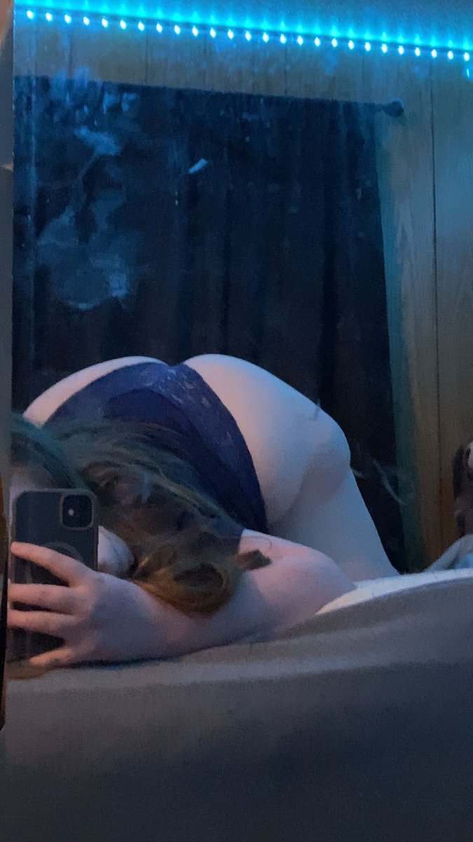 haloofstatic's tweet photo. need my panties slid to the side, volunteers? 😋

#nsfwtwtًً #nsfwtwt #breedingkink #somnokink #cnc #wataa #chudai #bakersfield #bako661 #661area #bakofreaks #661freaks #promotwt https://t.co/4WSTiYyzbi
