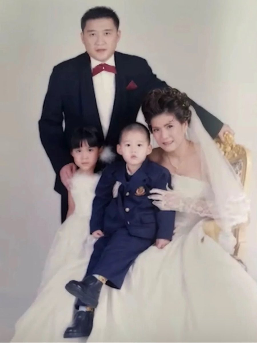 raknongpp's tweet photo. บ้านน้องพีหน้าเหมือนเดิ���เป้ะกันทุกคนเลย วันนี้มีสมาชิกเพิ่มมาอีกหนึ่งคนแล้ว รอวันของคนเล็กของบ้านอีกคนน้า✨ https://t.co/0BYFVU8XBj