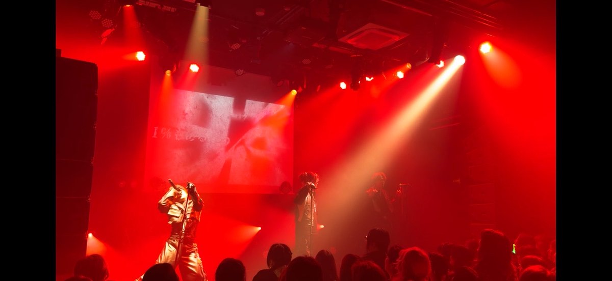 AGE_YUTA_'s tweet photo. 本日はPERCENTAGE TOUR Final
in 渋谷DIVE来てくれたみんな
本当にありがとうございました‼️
そしてSOLD OUTも本当に感謝です🙏
いやー最高の戦いをしたね🥹
俺らもみんなも熱い試合でした💪

改めてTOUR5箇所を回らせてもらい
無事締めくくる事が出来て本当に
嬉しく思います！
次はAnniversaryだっ🤙 https://t.co/Kj0x6TJMzB