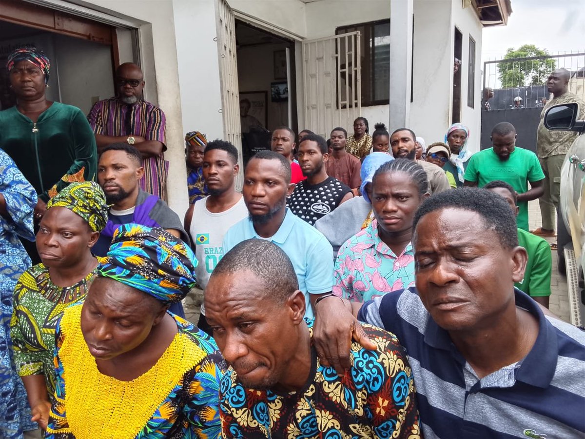 SeefinishPublyk's tweet photo. Abducted NYSC members Don�t let kidnappers kill our children � Parents beg Olubadan Oyo CP - ReadR App
🧵 👉 Deep-Search 🌐🔍🧠 and Read More about headlines: #news #breaking #abducted #nysc #kidnappers #olubadan #oyo #cp
https://t.co/TCdzXxiT91 https://t.co/l5qGywYn2O