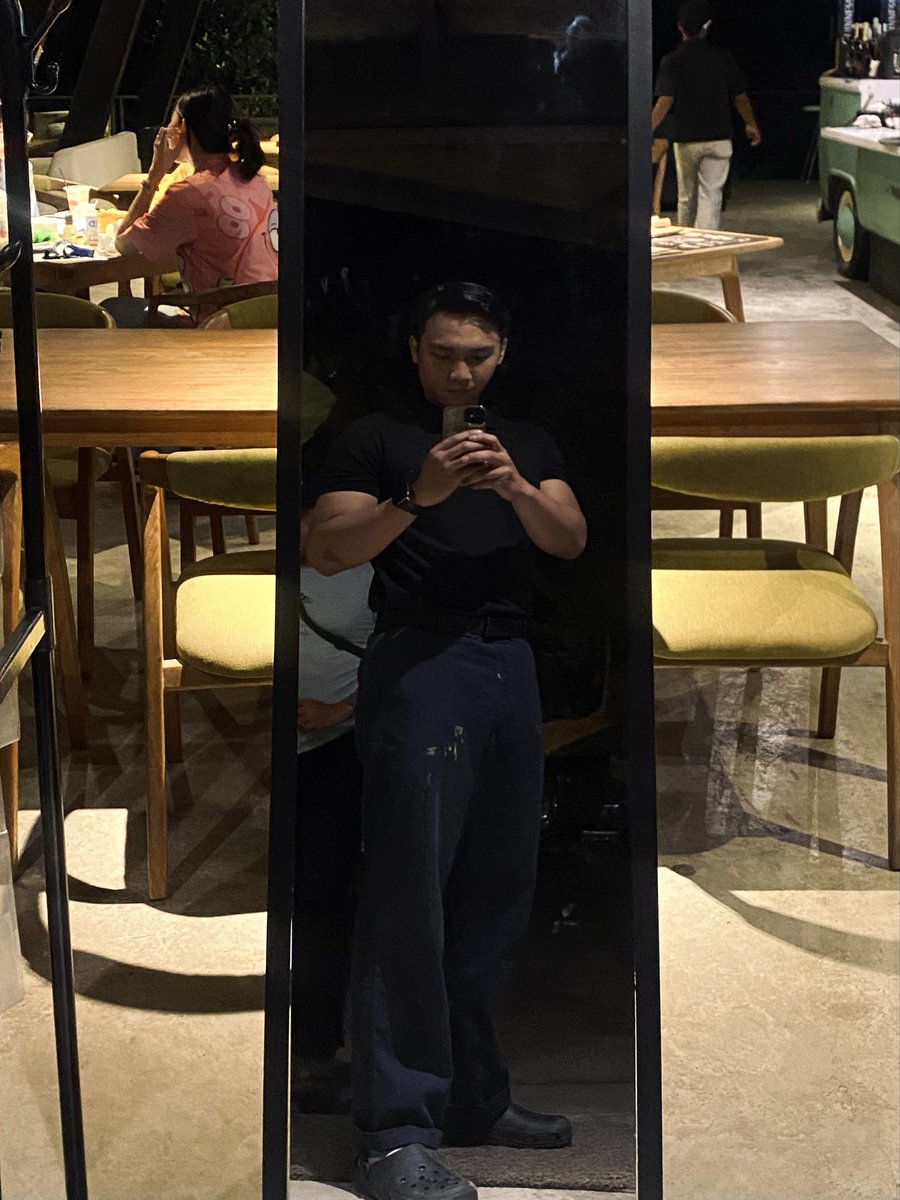 biigbooi's tweet photo. honestly my first time maen jauh sama temen” gym, makasih ya y’ll my gymbro! https://t.co/oBpYfTwaVY