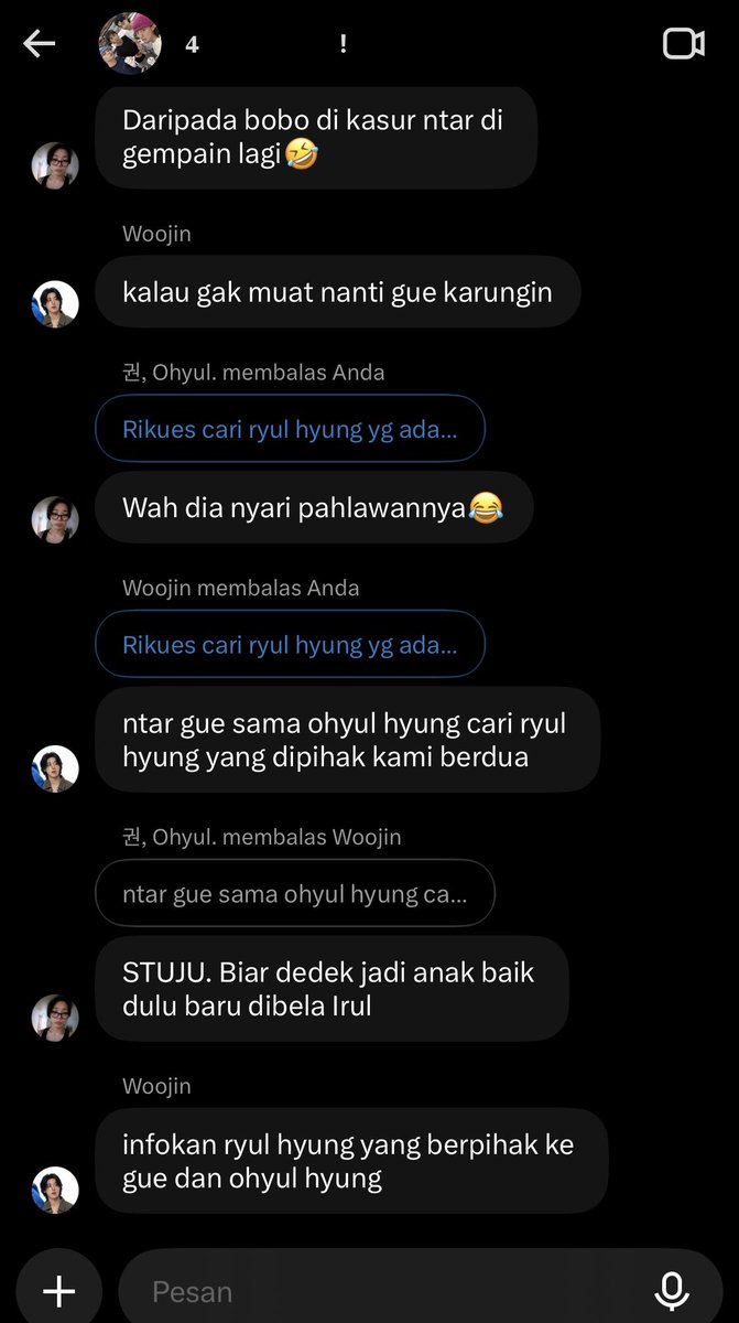 louislliot's tweet photo. Help rt guys aku jual kakak @ohyouul dan kakak @jnwoojin gratis aja. Soalnya suka ledekin adiknya yg lucu ini🤏🏻 https://t.co/bBzV15dOPU