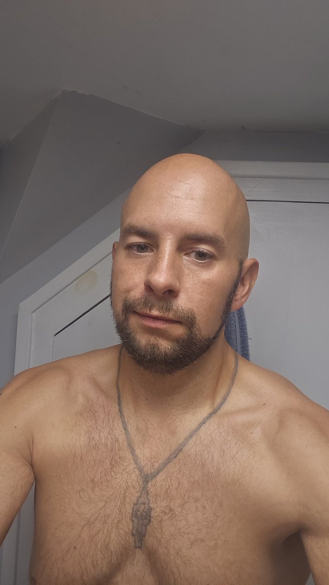 ScottMichaelD's tweet photo. Sunday funday lol.  What am I going to get dragged into today? https://t.co/zfIGZB4WWM