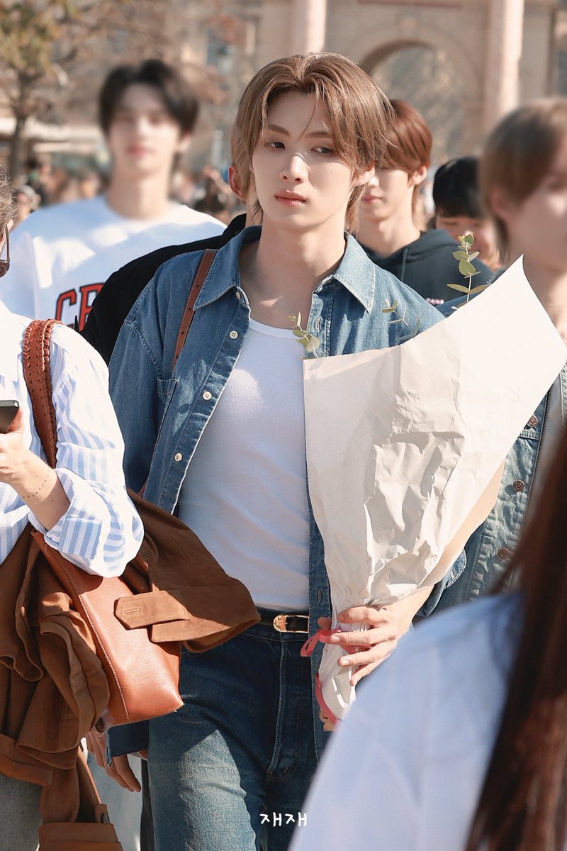jae_wishyouwere's tweet photo. 261004

💐

#영재 #YOUNGJAE #ヨンジェ 
#투어스  #TWS #トゥアス
#Celine #TWSXCELINE 
#CelineEte2027 https://t.co/jo3F2LFfIH