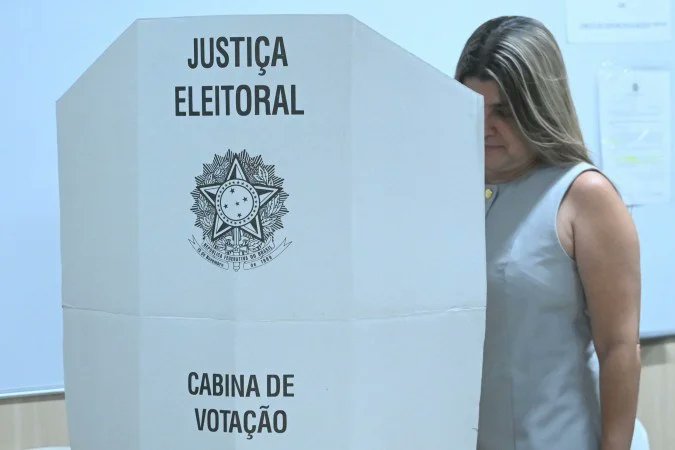 BlogdoZeCarlos's tweet photo. IMPRENSA INTERNACIONAL APONTA ELEIÇÃO NO BRASIL COMO DECISIVA PARA AMÉRICA LATINA
https://t.co/9h00hb4CYP https://t.co/YtdO3XC1NH