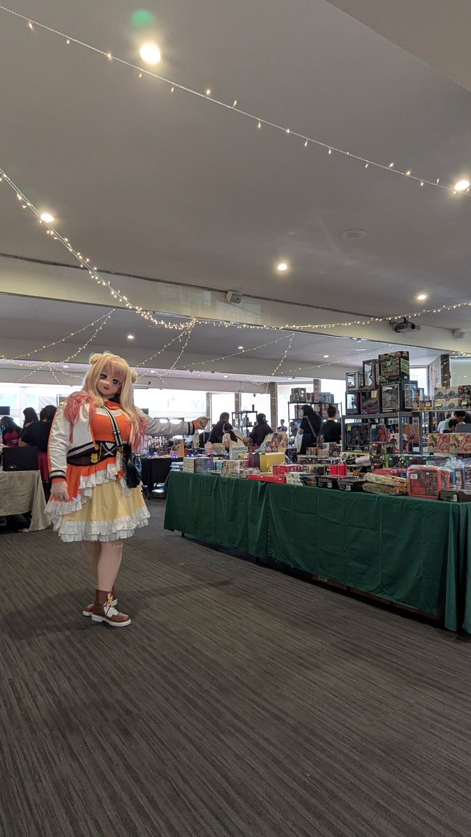 JDkigurumi's tweet photo. Kon Nene! 🧡 Hyper Nenechi had the absolute best time at a local convention recently! As the weather starts to cool down, convention season is getting even better. Who else is planning their next event? Make sure to support your local cons and have an amazing time! ✨ https://t.co/Ut6LImbs5a