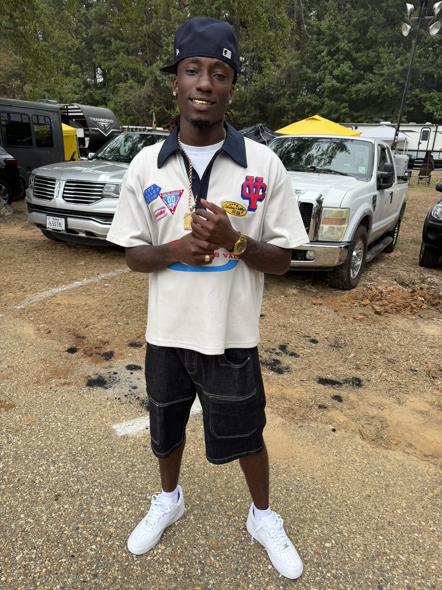 cajuan21's tweet photo. Gram Homecoming💯#gramfam https://t.co/hfeD0Q9eiw