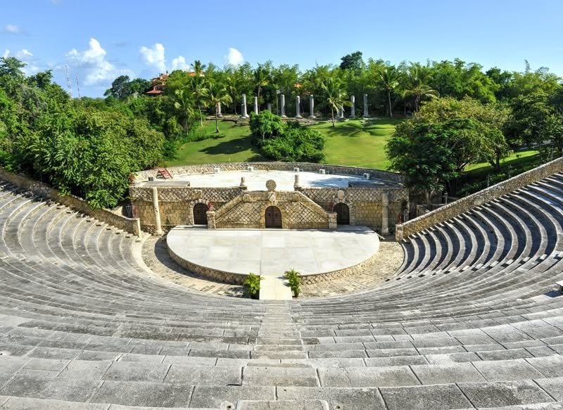 STWWMT's tweet photo. Venture off the beaten path in the Dominican Republic! Head to La Romana for the iconic Altos de Chavón Amphitheater and the picturesque Chavón River. Contact me to book your trip! #DominicanRepublic #LaRomana https://t.co/OzTRkqZ8Rh
