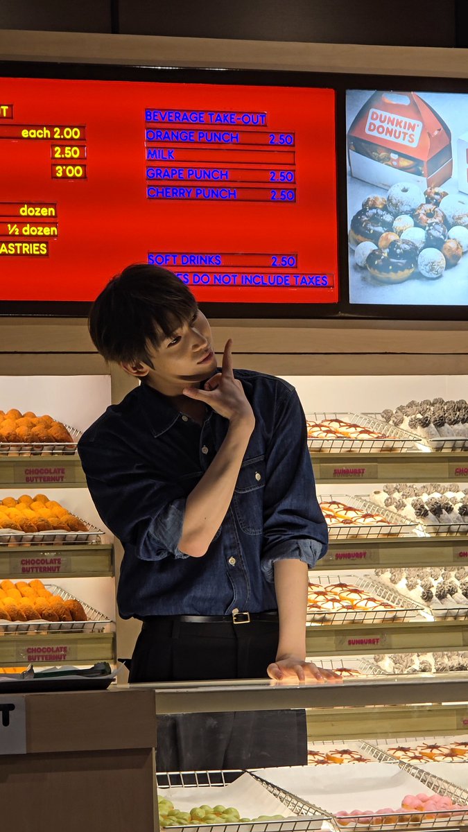 elysiansunoo's tweet photo. sharing these no watermark and unedited photos from fancafe earlier 🥹 i love u sm enhypen!!!!! https://t.co/1m5WtDAqp7