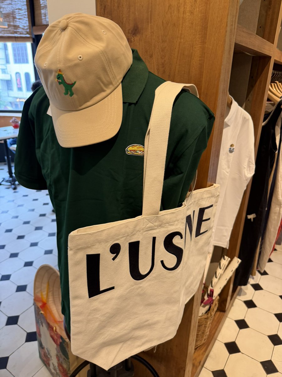 yoshida_parente's tweet photo. ホーチミンでの今回お気に入りカフェ
#LUSINE さん
朝のmtgから、アパレル雑貨と何かとおしゃれなんだよな。
ベトナム🇻🇳カフェ巡り☕️🍰楽しい。
#コンタクト社長
#WAVE
#ホーチミン
#カフェ https://t.co/f2V8oukJAq