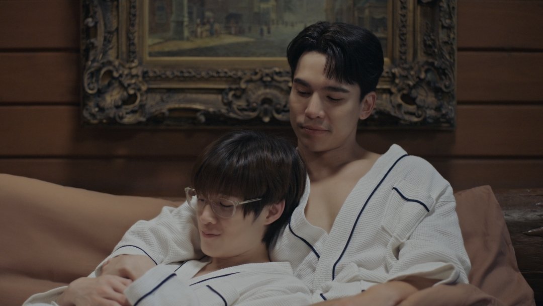 YourThirdSeries's tweet photo. สงสัยผมต้องพาคุณสามไปตรวจน้ำตาลแล้วแหละครับ เพราะเช้ามาก็เติมน้องแจมเลยยย 🤧

YOUR THIRD SERIES EP11

#ที่สามของเธอEP11 https://t.co/QOKmCff4RC