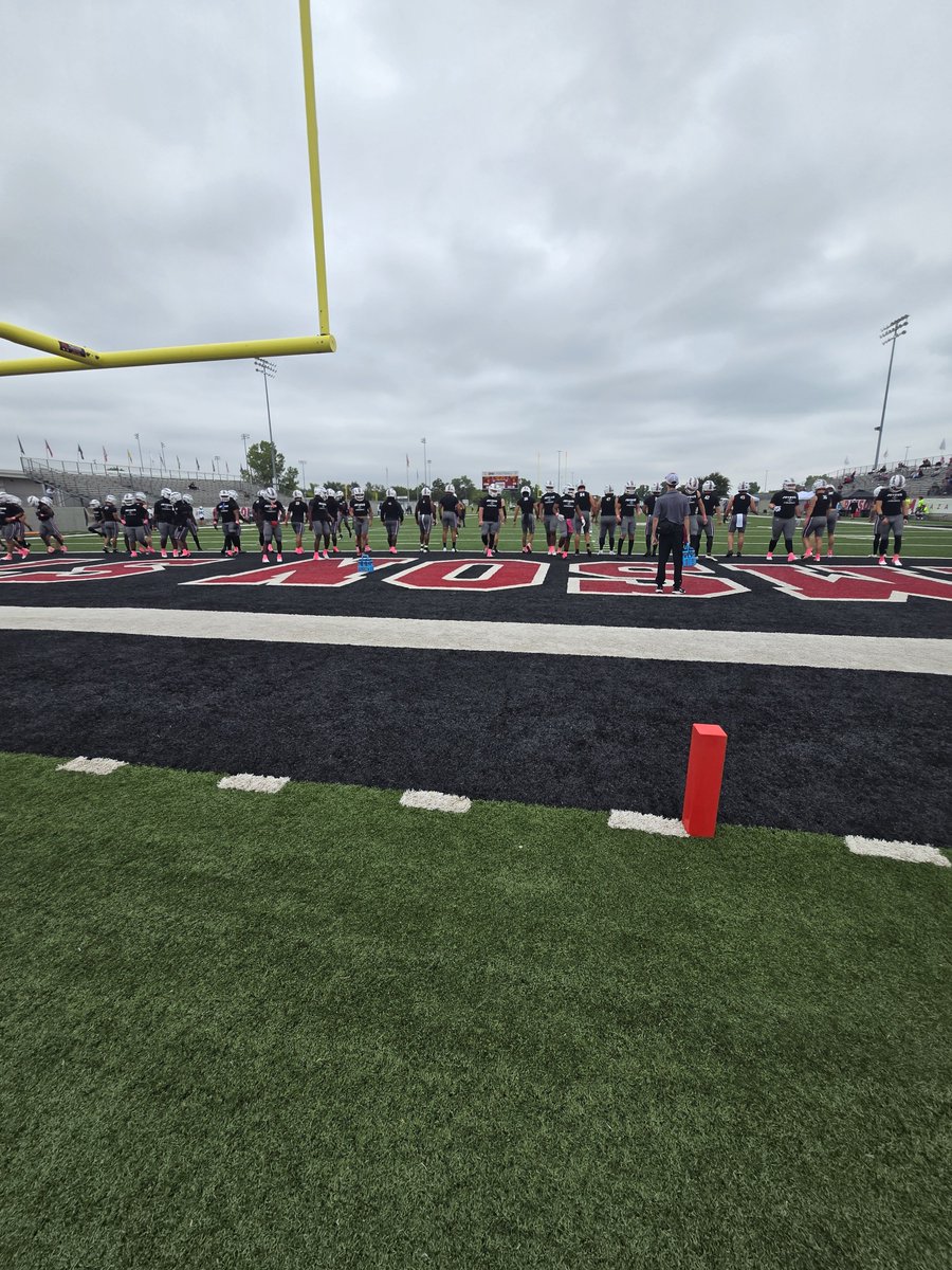 GageSeely's tweet photo. Had an amazing time with my family at the @SNUFootball game yesterday!! Thank you to @CoachRiosSNU for the invite and the great conversations!! #AYGATT #AGTG #QBTraining #Classof2027 @One11Recruiting @QBHitList @Rivals @Recruiting817 @_EliteProspects @GregBiggins @BrandonHuffman @ChadSimmons_ @mcprepathletics @TXPrivateFBGuy @TXPSMedia @its_codywhite @PrepRedzoneTX @tapps247 @ELITE_HSFB @NextupDfw @CoachHada