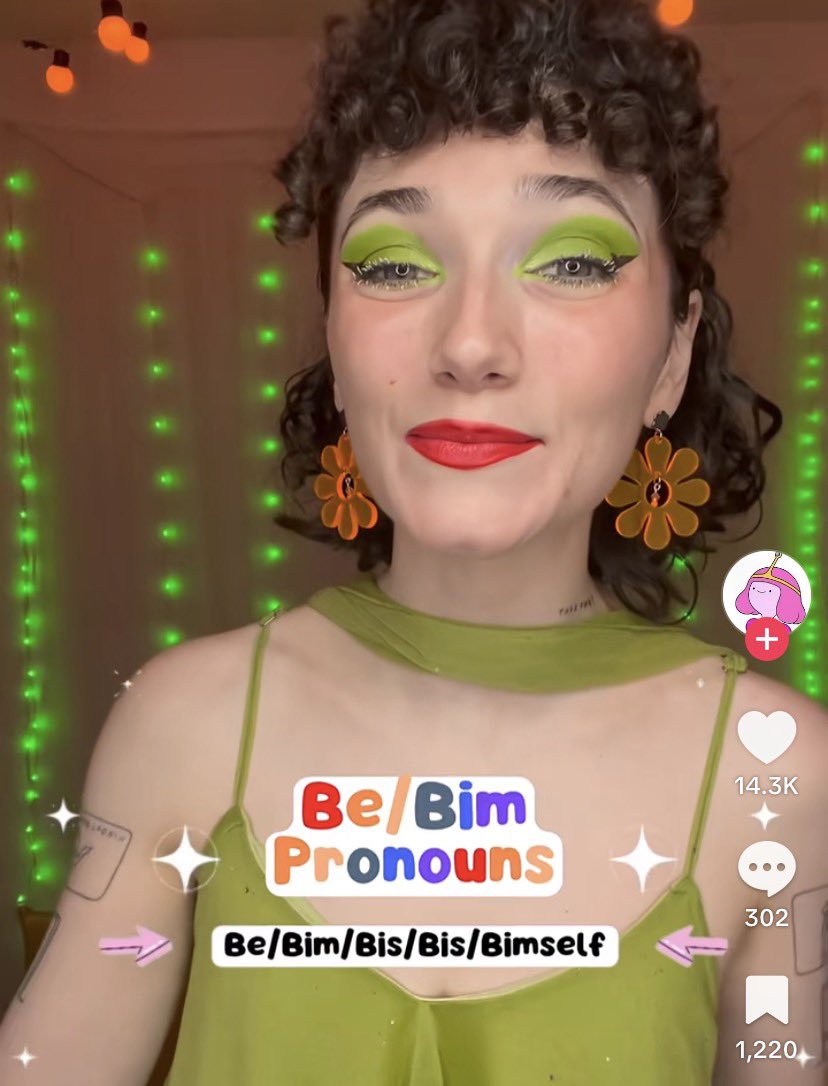 jennieslana's tweet photo. BE/BIM PRONOUNS ?????? are we fr https://t.co/90fS6qTntD
