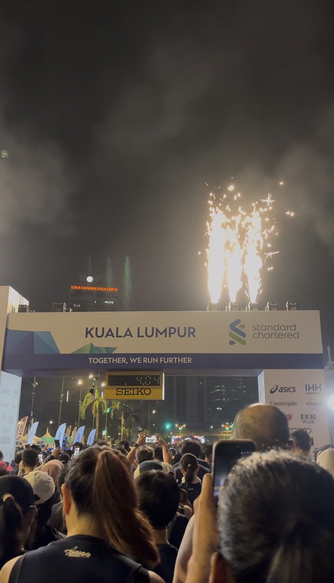ubaeh's tweet photo. Kuala Lumpur Standard Chartered Marathon 2026 https://t.co/hKU7faAHU6