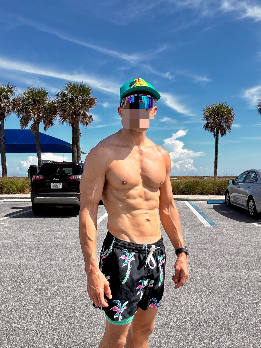ACEisdeplace's tweet photo. BEACH DAY at Daytona Beach and a 3.56 mile run. https://t.co/BxwE0mMlbg