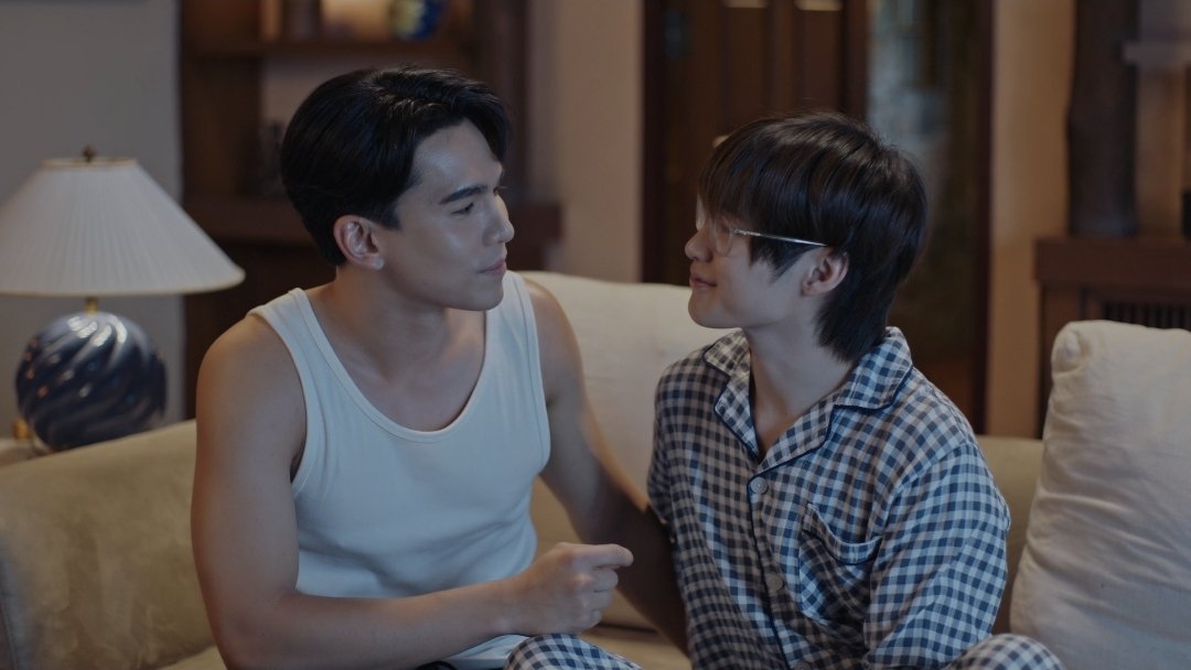 YourThirdSeries's tweet photo. เจอกระบวนท่านวดของคุณสามไปรับรอง น้องแจมหายปวดเมื่อยแน่นอน 🫪

YOUR THIRD SERIES EP11

#ที่สามของเธอEP11 https://t.co/a6xQejrItR