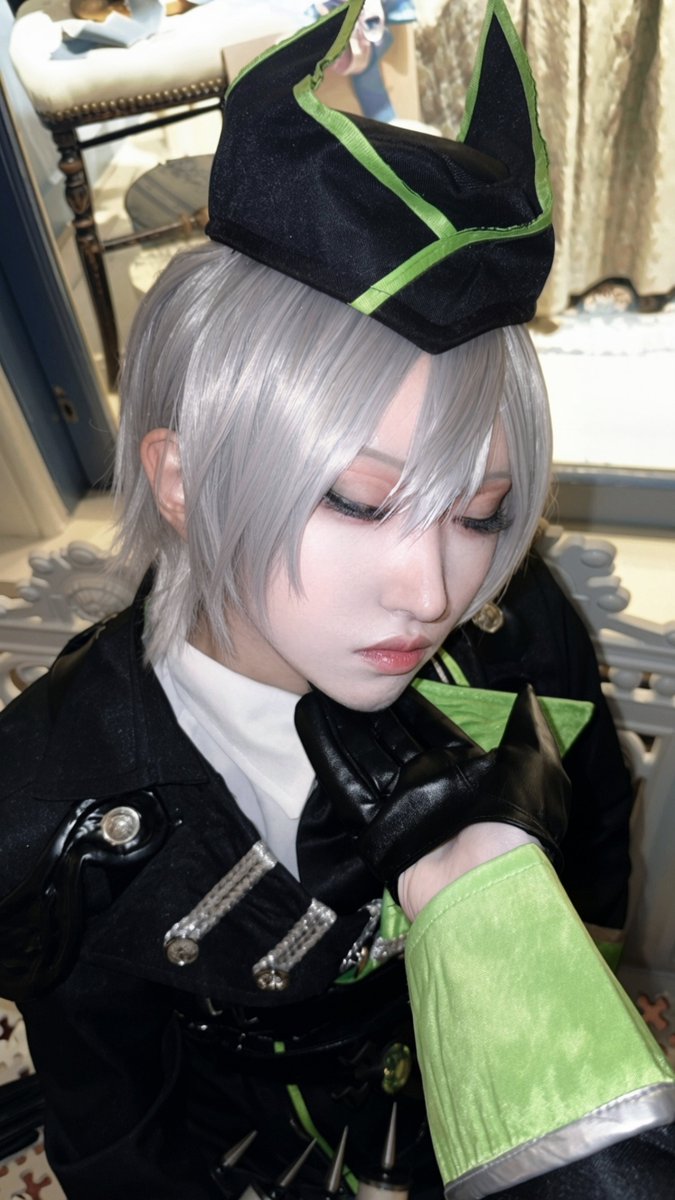 paya_paya_cos's tweet photo. 改めて前半から楽しすぎて😭三人もやらせてもらえたの超感謝すぎる😭😭😭一緒に行ってくれた皆ありがとうねホントに🥹

#Dハロ仮装2026
#Dハロツイステ https://t.co/Y7ceejmTCD
