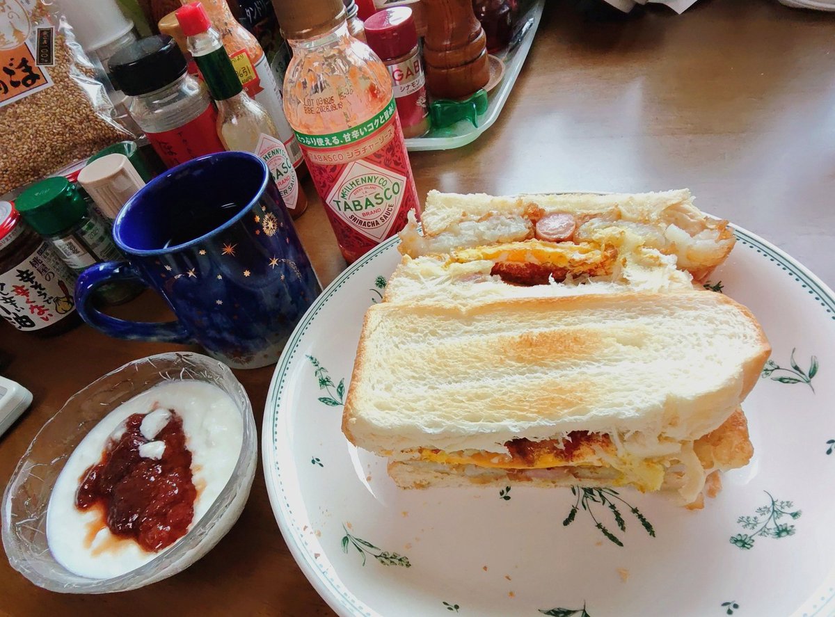TomyTrujillo's tweet photo. 大阪11/14か…申し込んだろ。ておもて休み希望ポチろうとしたらすでに希望出しててしかも三連休取ってて？！？！てなって手帳見たらプレショ取ってた。これは無理🥹うぐぅ… https://t.co/iyBhY7ZUyK