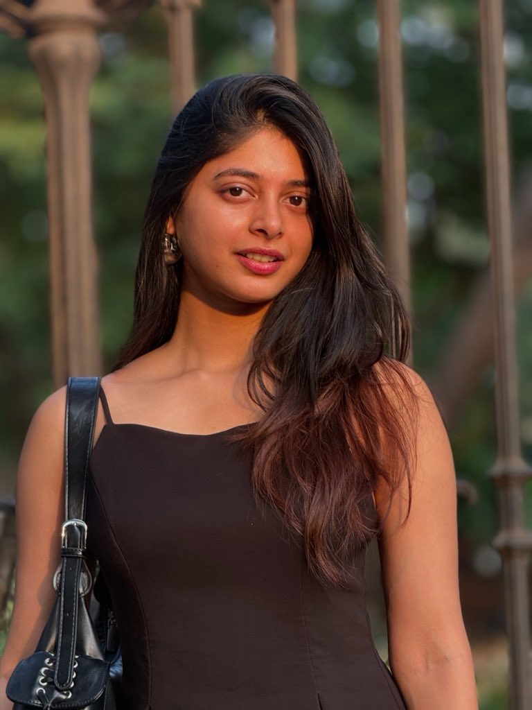 Glamreel's tweet photo. Yashashree Rao✨🖤/1

#Yashashree #YashashreeRao https://t.co/1lyXnu5RFQ