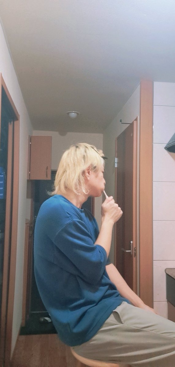 hitujinosab's tweet photo. ひとり暮らしこんな感じ https://t.co/Z8575jjoZT