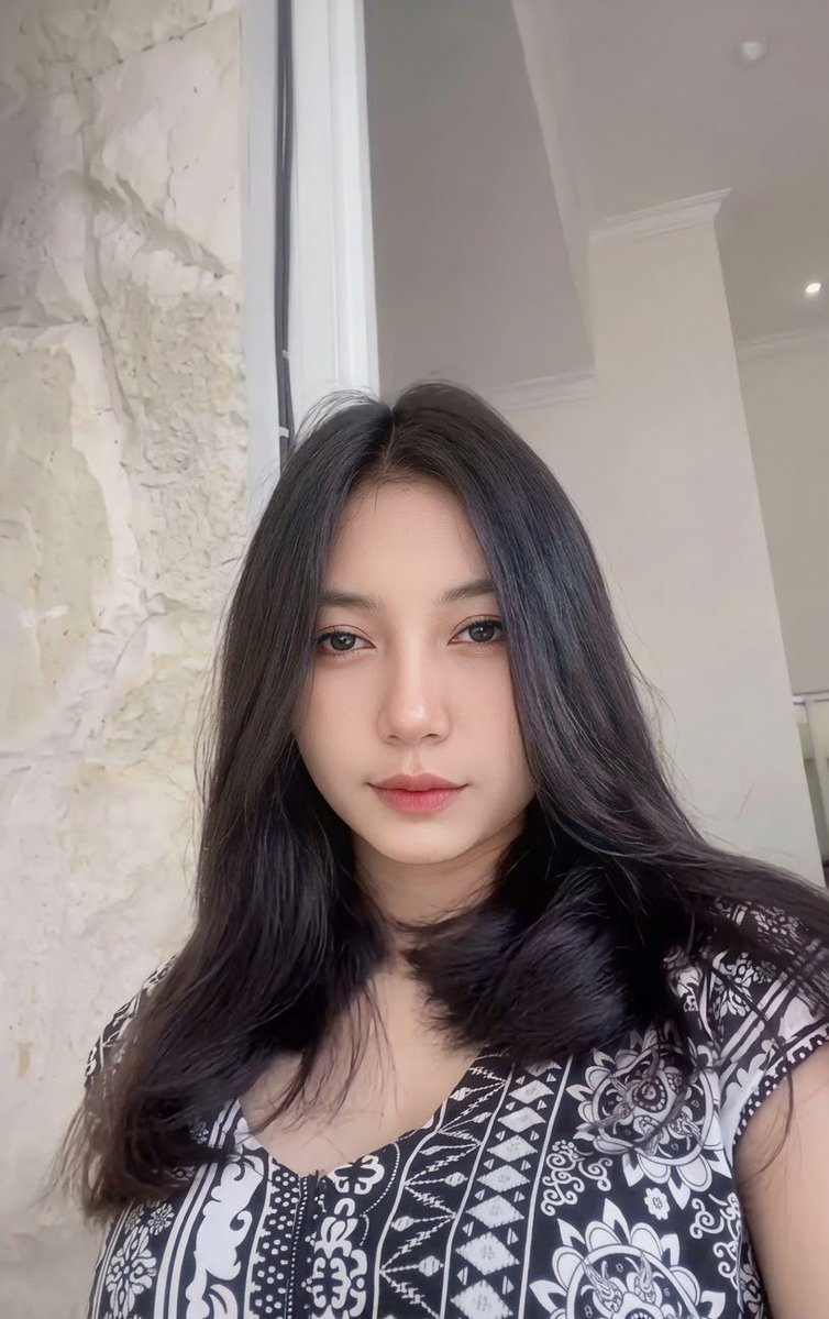 Finesyiitt's tweet photo. 📁 Ciya tiktok viral blunder cuy
https://t.co/SNVtUwsfch

Malam senin Netflix https://t.co/IYHWezv6jX