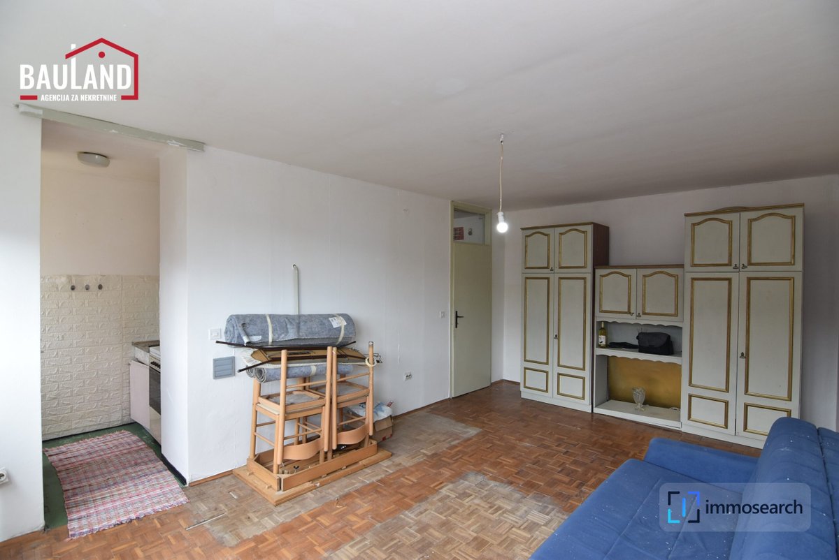 TraumImmos's tweet photo. Koševsko brdo, Muhameda Hadžijahića: Garsoniera mit 30 m² im zweiten Obergeschoss, Preis auf Anfrage. Ruhige Lage, reserviert, mit Kellerraum und elektrischer Heizung; Gasinstallation vorhanden.

Mehr erfahren: https://t.co/XDrAQVm60u

#Sarajevo #Centar #Koševskobrdo #Wohnung https://t.co/2ucGZN6c7j