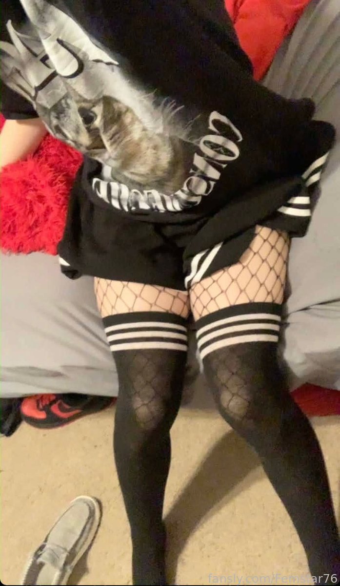 femstar76's tweet photo. I LOVE FISHNETS >.<
#femboy #twink #sissy #fishnets https://t.co/h0bufvA1vP