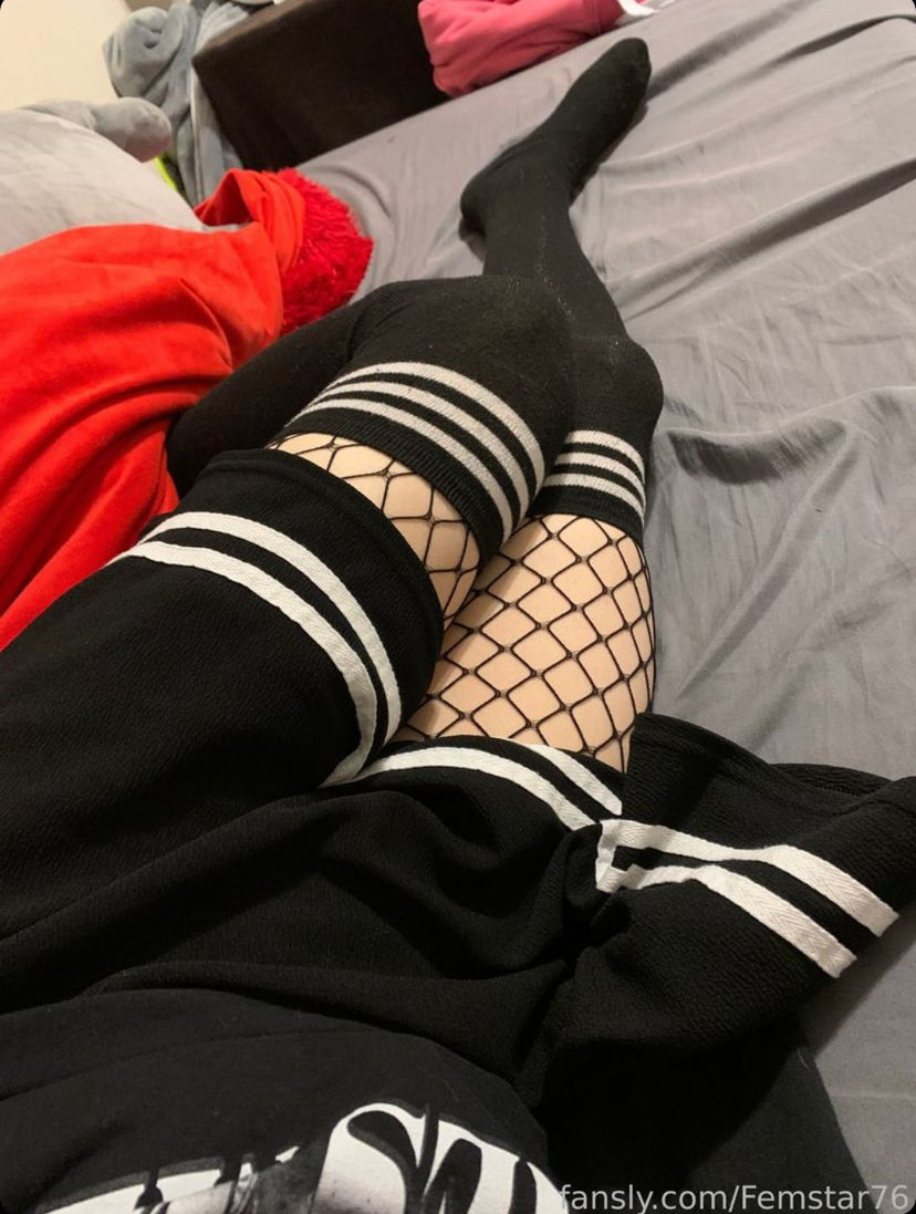 femstar76's tweet photo. I LOVE FISHNETS >.<
#femboy #twink #sissy #fishnets https://t.co/h0bufvA1vP