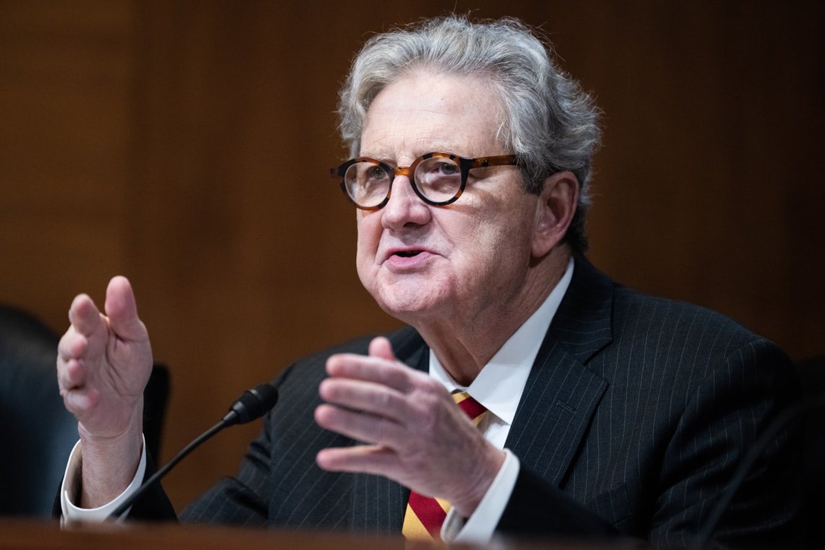 TheCalvinCooli1's tweet photo. 🚨Just in: Louisiana Senator John Kennedy says he is considering running for President in 2028

“On my side of the aisle, if a bunch of goobers run, and I think they’re goobers and one of the goobers might win, and I think I could do a better job, I would consider running.” https://t.co/FC6Fcoy6JQ