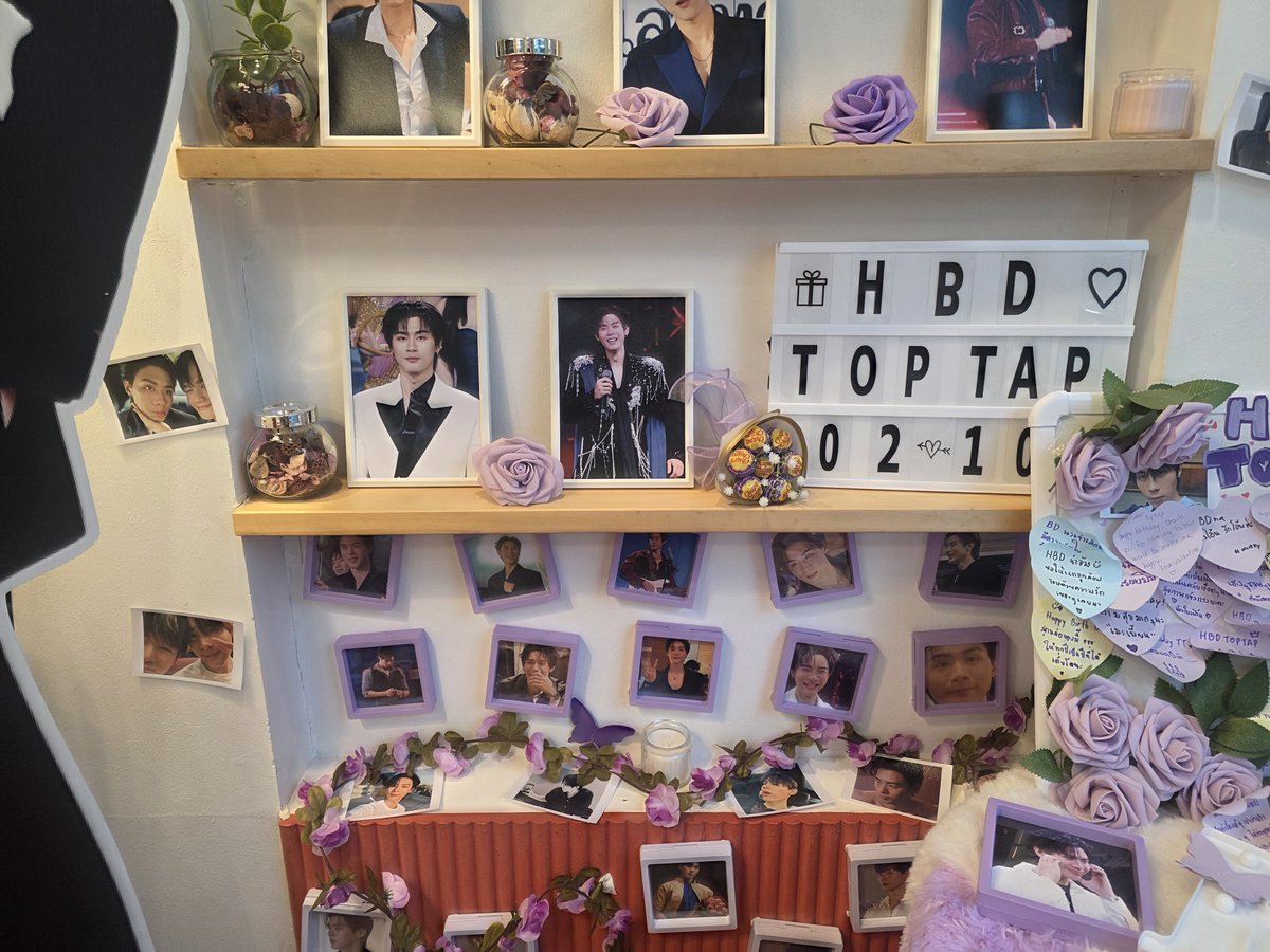 kaeSaturn's tweet photo. ร้านที่2ได้เจอชาววิที่น่ารัก (ขอบคุณแก๊งผู้จัดที่จำกันได้งับ) แถมได้รูปกลับบ้านมาอีกด้วย ใจดีฝุดๆ 🥹💜🩵🍬
#Happy23rdTOPTAPxEPSBAR #happyTOPTAPday2026
#Vitomin https://t.co/J2Y6FG0jAi