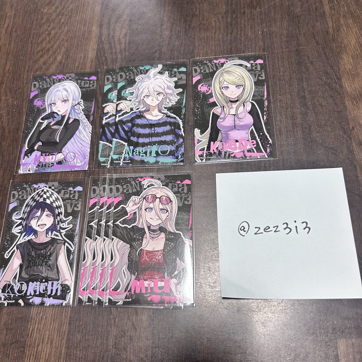 zez3i3's tweet photo. 交換
ダンガンロンパ めふぃすと SHIBUYA109 WALLMA フォト風カード フォトカ

譲
ノーマル▶霧切、狛枝2、赤松、王馬、入間4
箔▶苗木、日向、最原、入間2

求
罪木、セレス、十神、七海(友人用)

罪木優先、箔押しは同士優先
郵送or19都内周辺にて手渡し
お気軽にお声掛けください
ツリーにて⬇️ https://t.co/zwxbjUjG4R