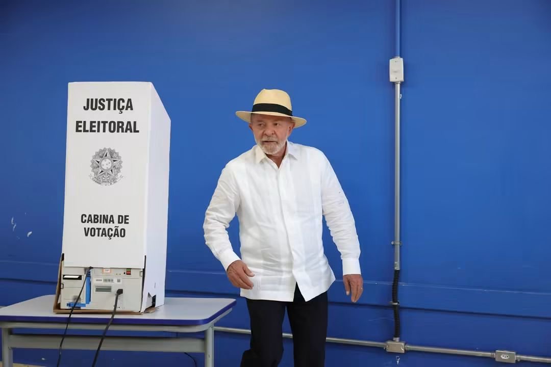 riojavip_'s tweet photo. @LulaOficial EMITIÓ SU VOTO 🗳 https://t.co/DNWprapnNQ