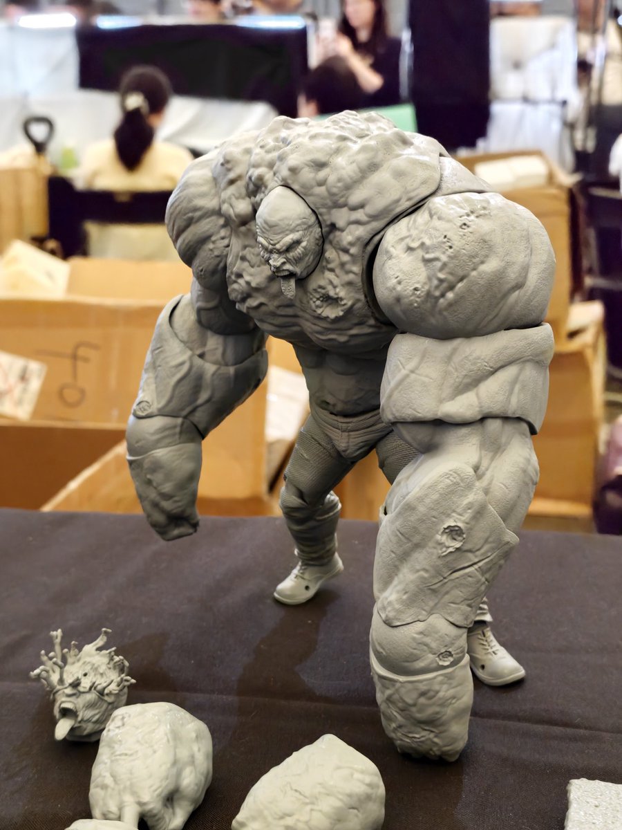 UniverseChew's tweet photo. Rebooter Toys 1/12 Left 4 Dead 2  the Tank https://t.co/sHxc3CuACC