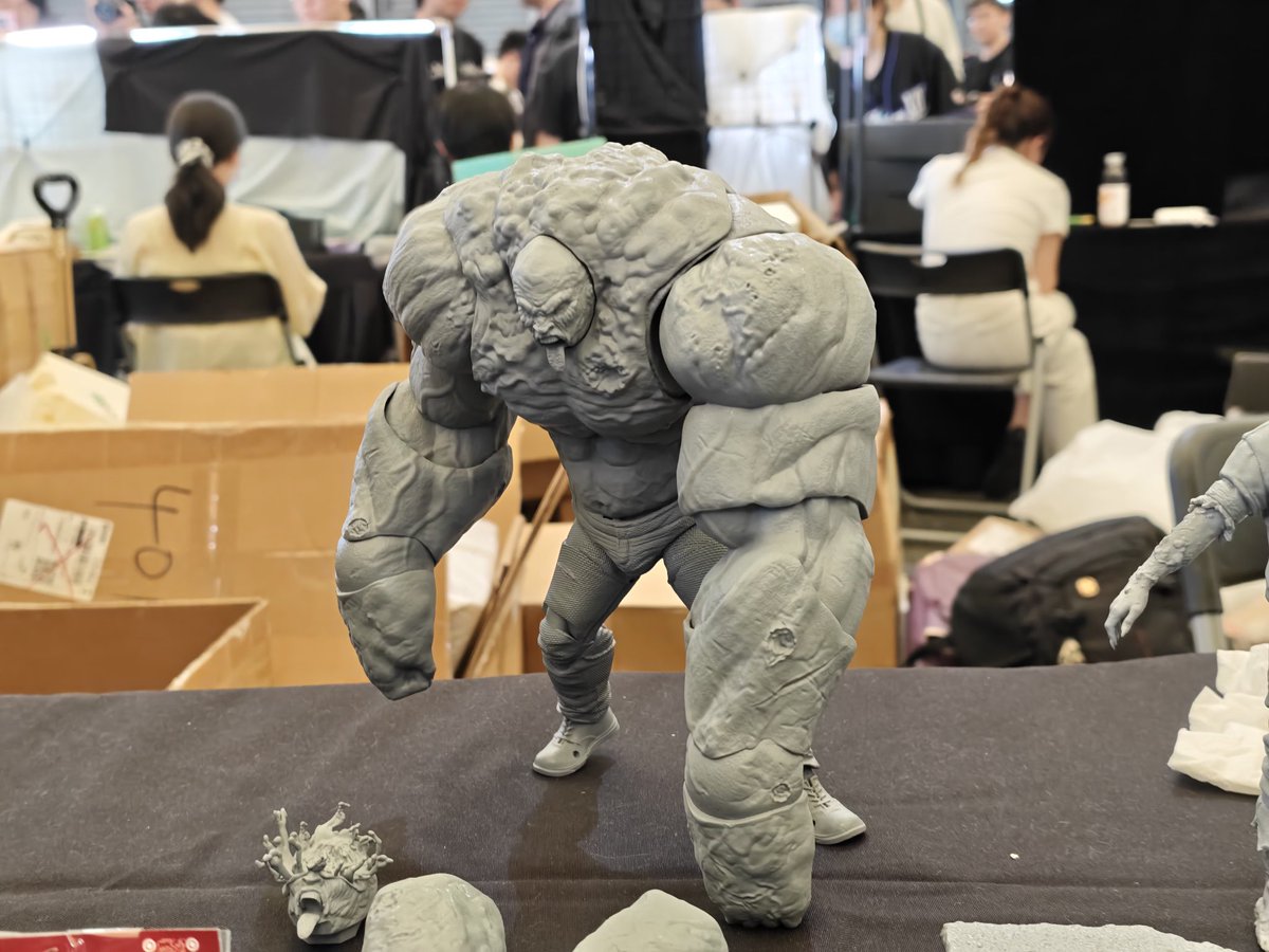 UniverseChew's tweet photo. Rebooter Toys 1/12 Left 4 Dead 2  the Tank https://t.co/sHxc3CuACC