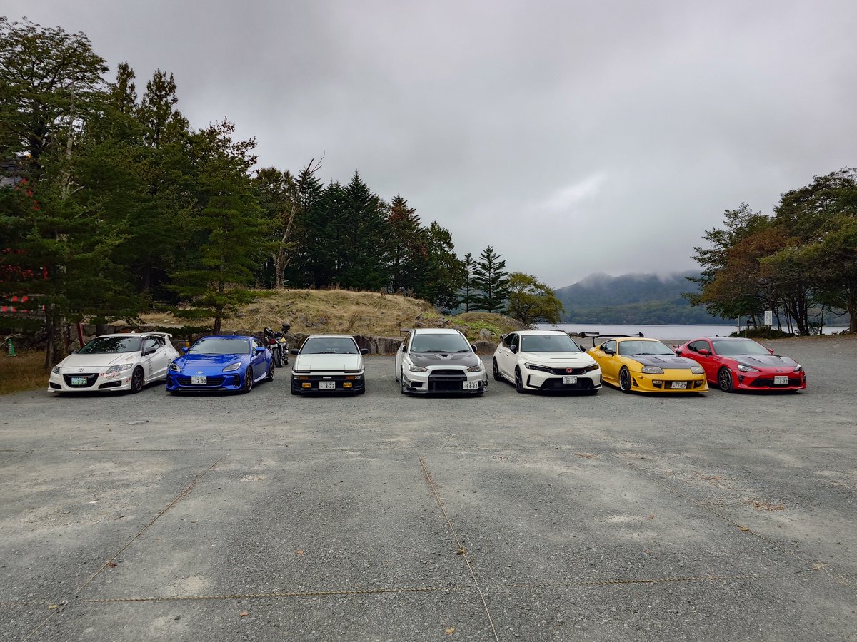 smk7416ss0731's tweet photo. 今日は、朝から「時の音勢(って言っていいのかな⁉)」の一員して、時の音オーナーとおかみさんとステッカー狩りに同行❗一緒にJTPのレジェンドの方々もいらして、お二人のフルコンプに立ち合うことが出来ました👍群馬ツーリング、メチャメチャ楽しかったぁ～🎵 https://t.co/tTKx0SCtNr