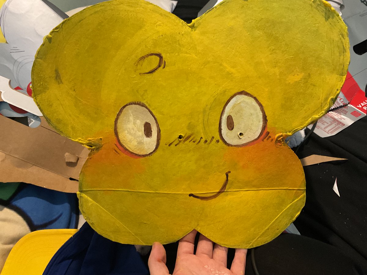 XTPOTZz's tweet photo. Heyyyy #shedtwt #shtwt how do we feel about my x mask, don’t worry the face is just temporary and it will be replaced with felt https://t.co/phDQrPpkz2