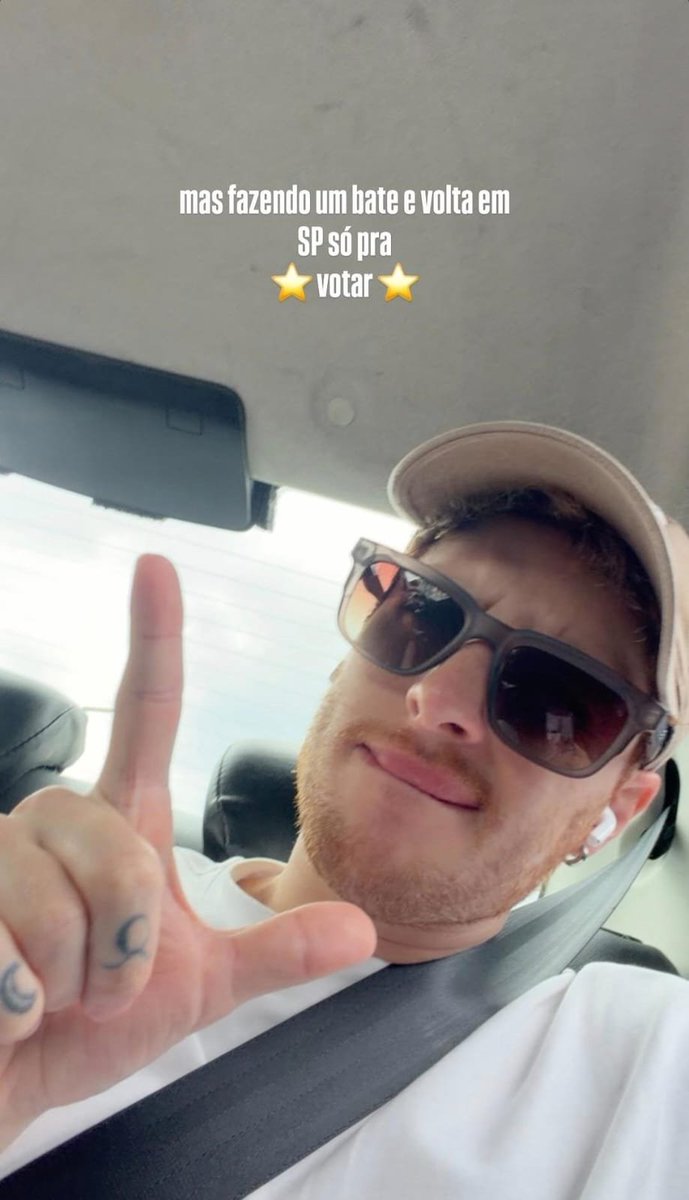 xiuzinhas's tweet photo. Boa tarde! 

Já foram votar hoje? 🗳️✨
Porque os nossos favs maravilhosos já foram e fizeram questão de deixar bem claro de que lado estão: o lado da democracia!⭐❤️

Orgulho dos nossos queridos! 🥹🫶 https://t.co/x3lNDrX5UN