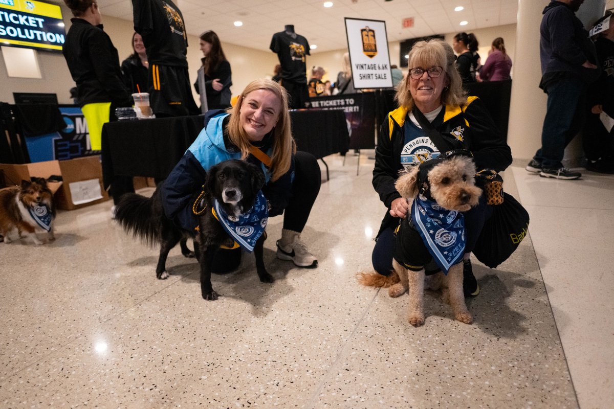 MarioLemieuxFdn's tweet photo. A HUGE thank you to everyone who made the SOLD OUT @penguins 6.6K a success! 💛 Sponsors, donors, participants, volunteers &amp; supporters-thank you! Every registration &amp; donation helps us &amp; the @pensfoundation make a difference. @Highmark_BCBS @Clearview_FCU @PiattSIR @pghdowntown https://t.co/5elROixM56
