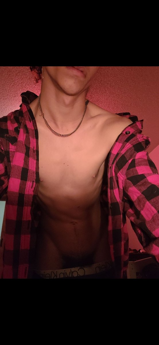 Gabe_the_shade's tweet photo. Just got dumped. Time for some bad decisions! #gay #twink #harleyquinn #nsfw https://t.co/sHHvQtaukA