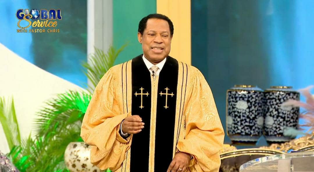 LoveworldRadio's tweet photo. PASTOR CHRIS IS LIVE‼️

The Global Communion Service With Pastor Chris. 

Stay Connected to👇

https://t.co/e4OcAObhXX

Download the Loveworld Radio App👇

https://t.co/Uuwz1IZMKy

https://t.co/sFA35texZ2

#GCS
#Loveworldradio https://t.co/Gtw4ooKofo