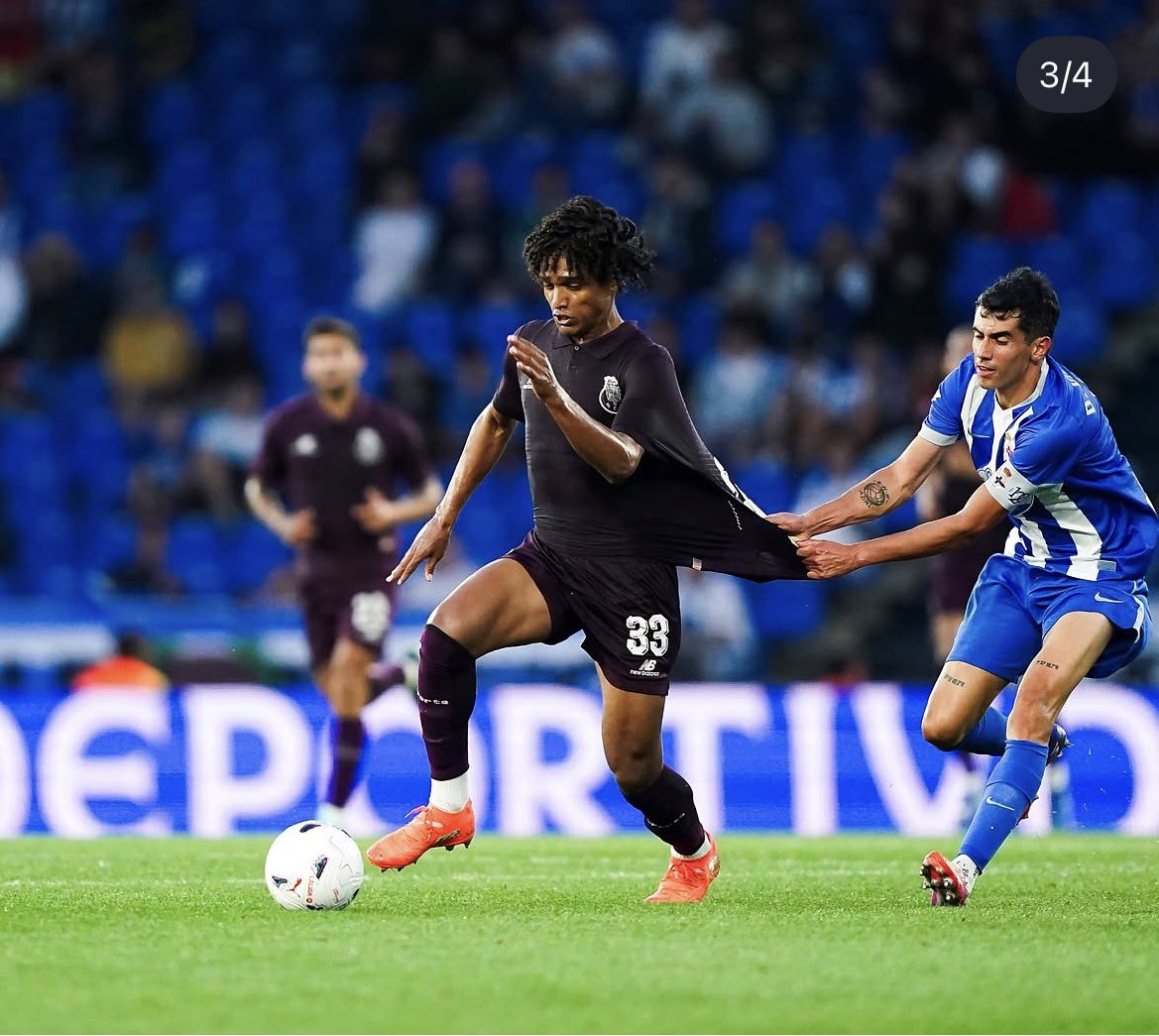 9inety8ightt's tweet photo. Souza gets an assist on his Porto Debut 🤍🙌🏽 

Huge Future #THFC https://t.co/4lLGhQKYlU